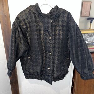 vtg london fog med reg black jacket with hood Zip Up And Button Over Pockets